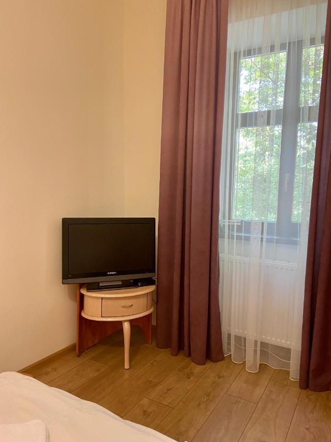 Yaroslav Osmomysl Square Apartments Lviv Eksteriør billede