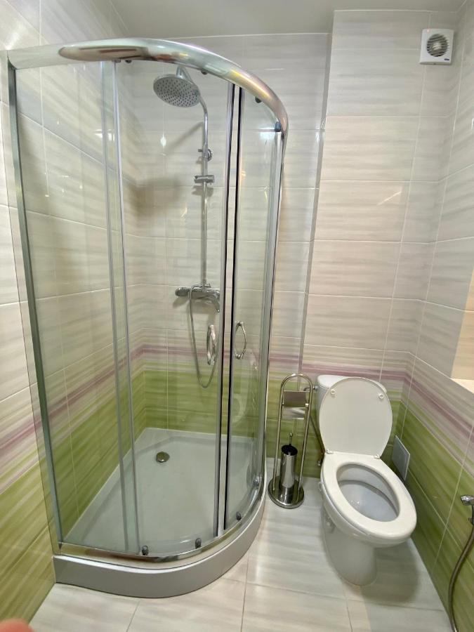 Yaroslav Osmomysl Square Apartments Lviv Eksteriør billede